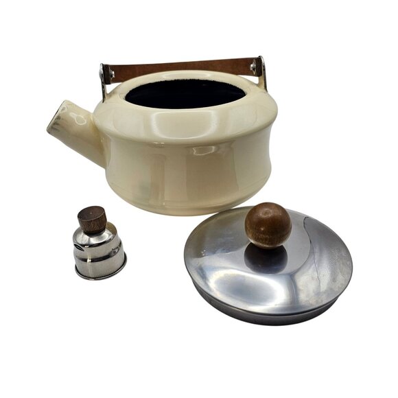 Vintage 1983 2 Qt Whistling Tea Kettle Porcelain Enamel Ivory W/Box Towle - Picture 14 of 16